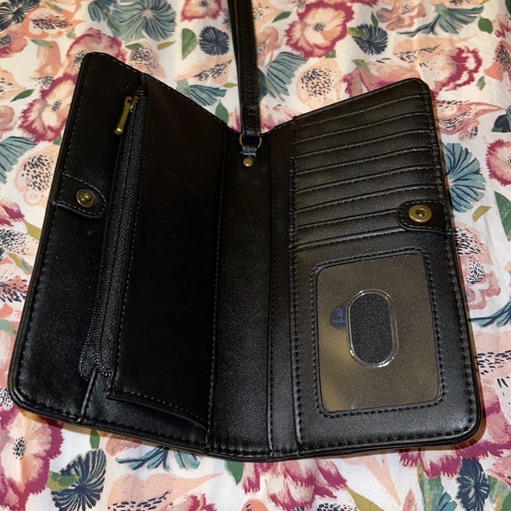 Universal Thread Wallet